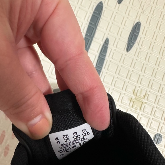 Black & White Puma kids shoes - Picture 4 of 4